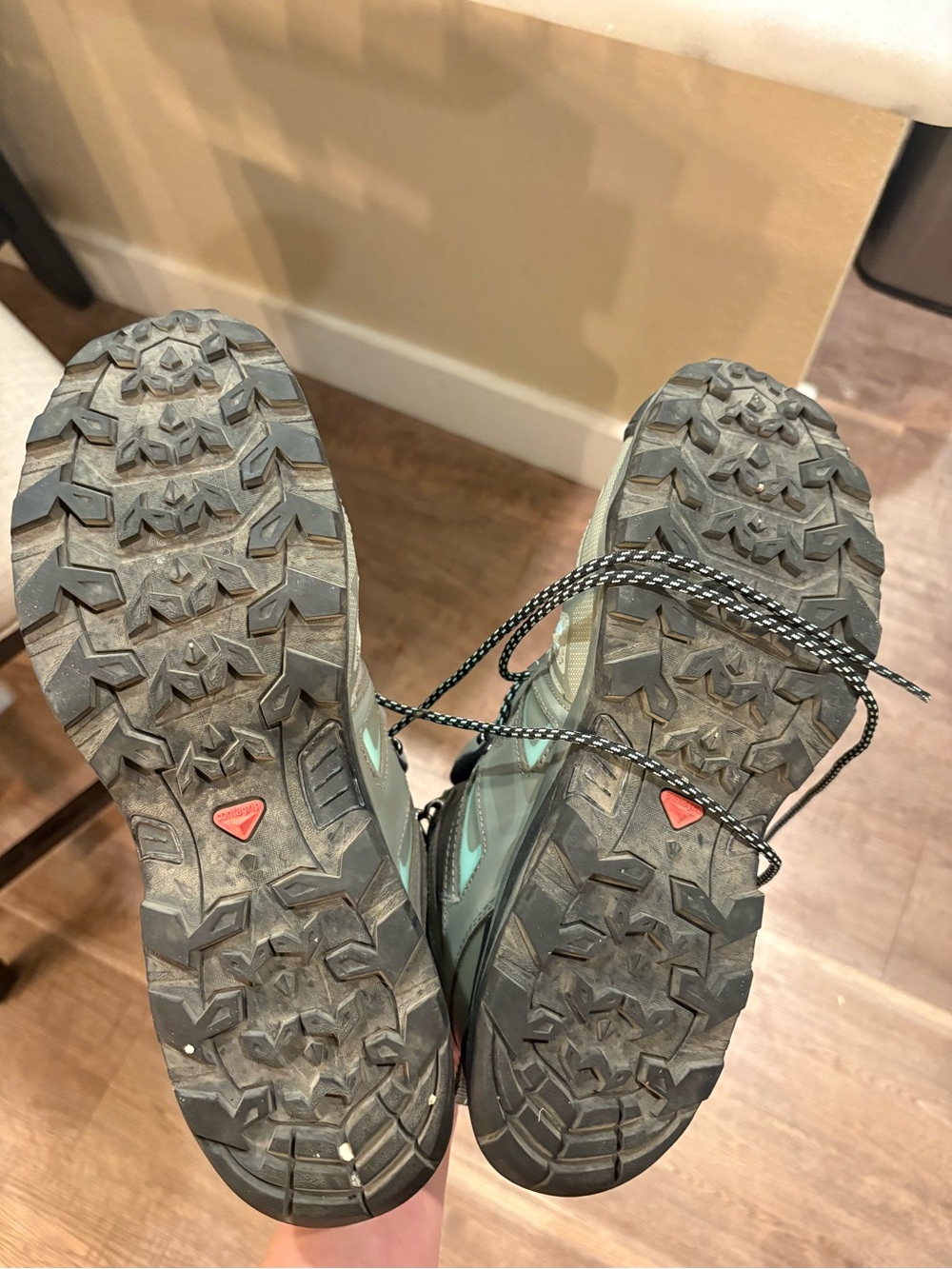 Salomon Women Hiking Boots - Picture 4 of 6